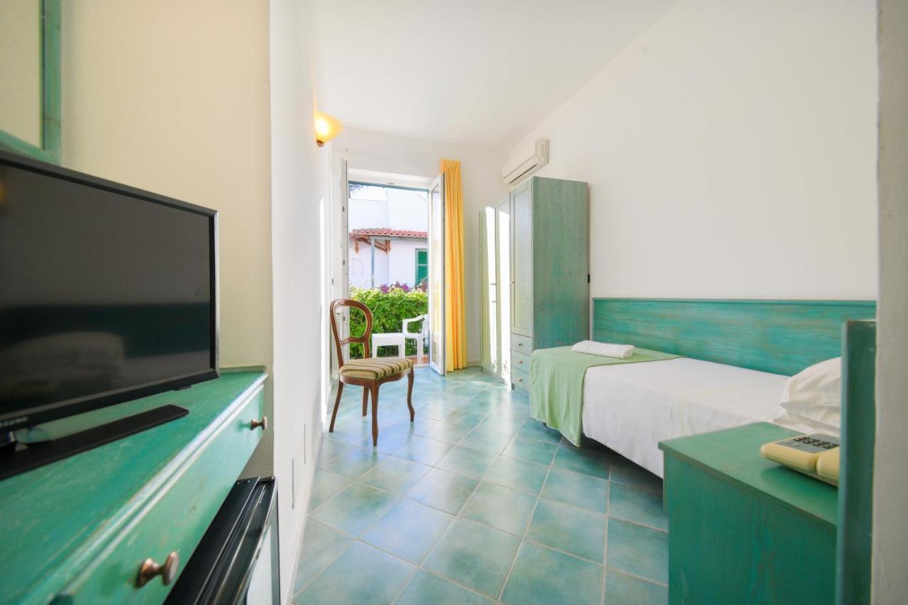 Hotel Pineta Ischia Eksteriør billede
