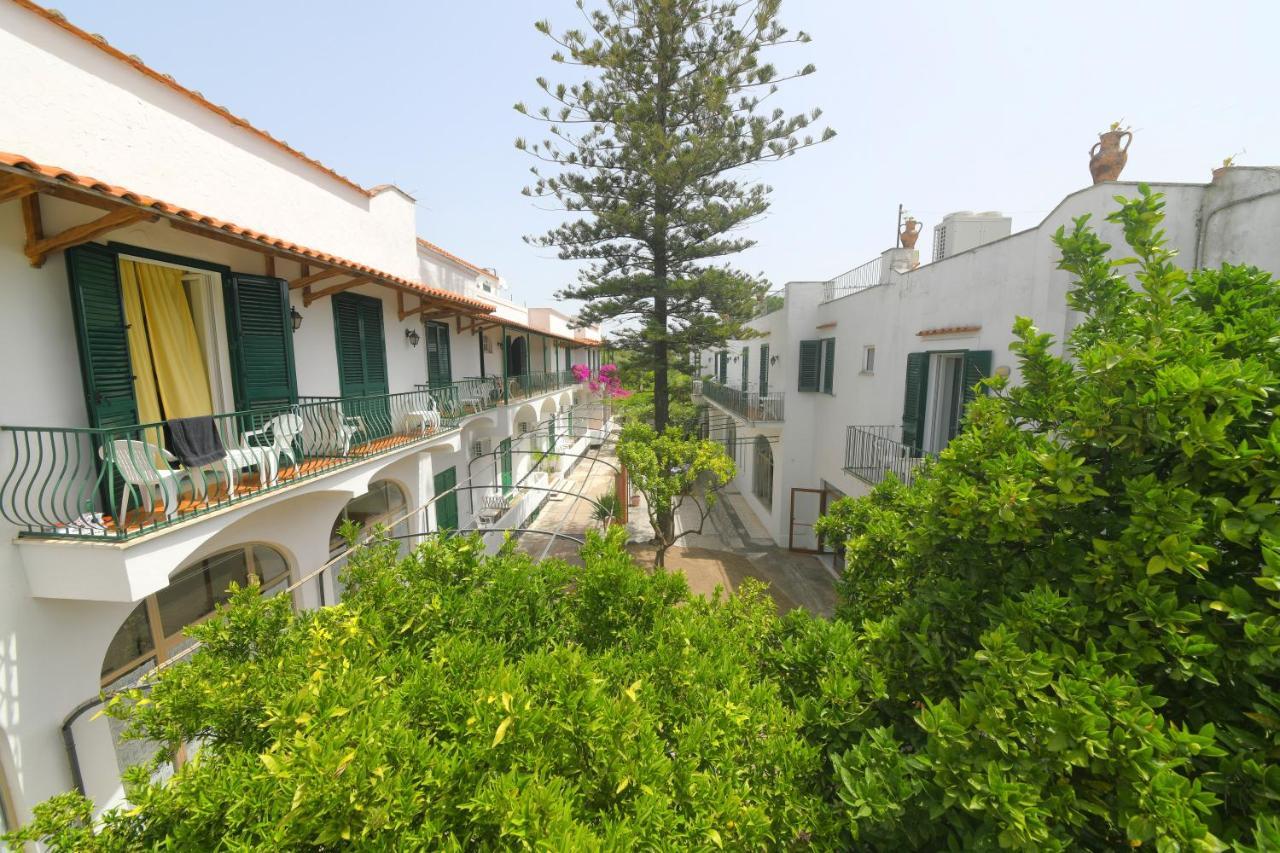 Hotel Pineta Ischia Eksteriør billede