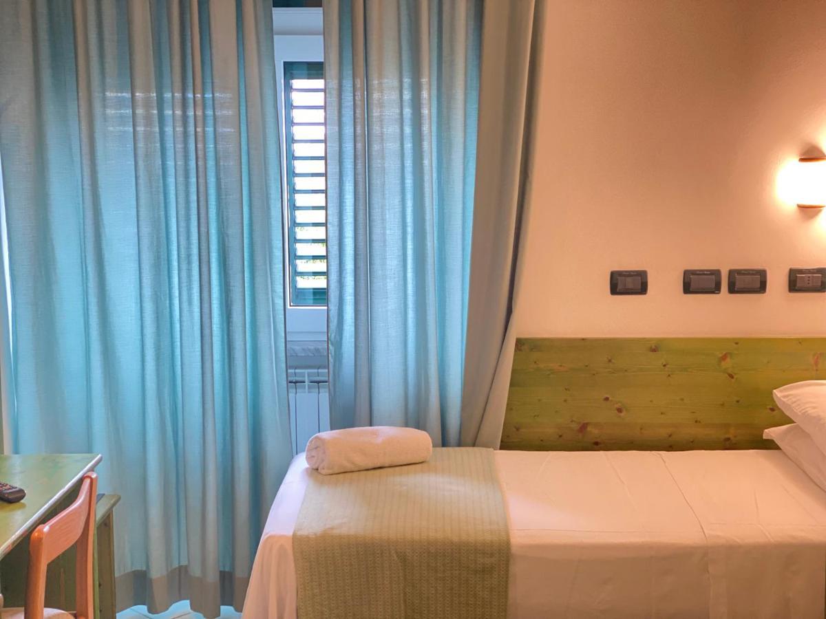 Hotel Pineta Ischia Eksteriør billede