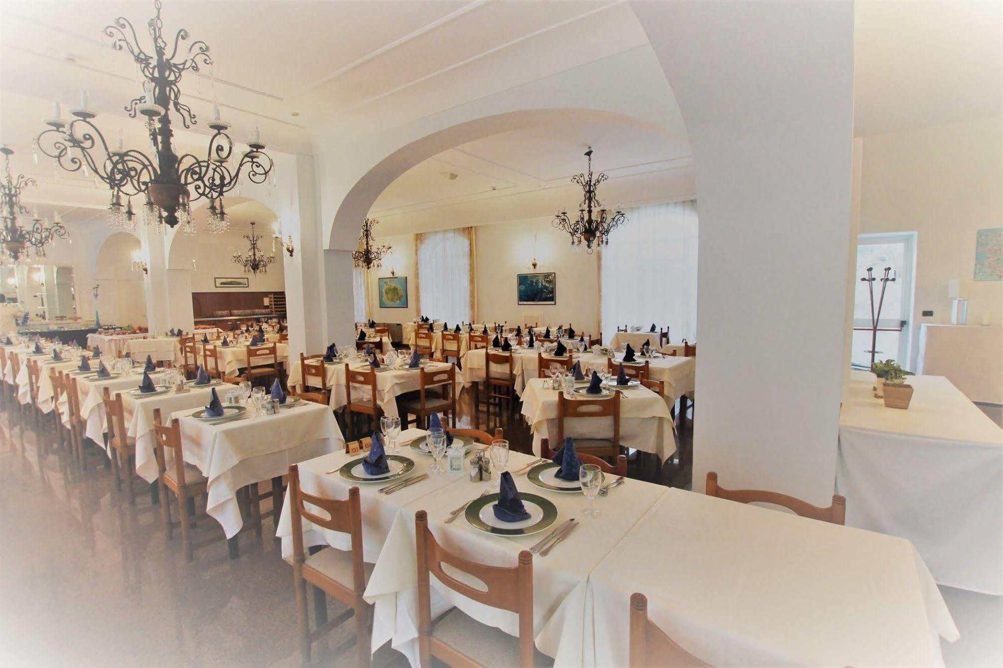 Hotel Pineta Ischia Eksteriør billede